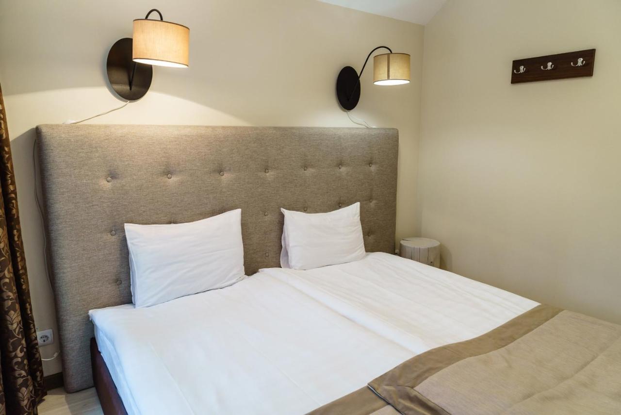 Isloch Park Hotel Rakaw Екстериор снимка