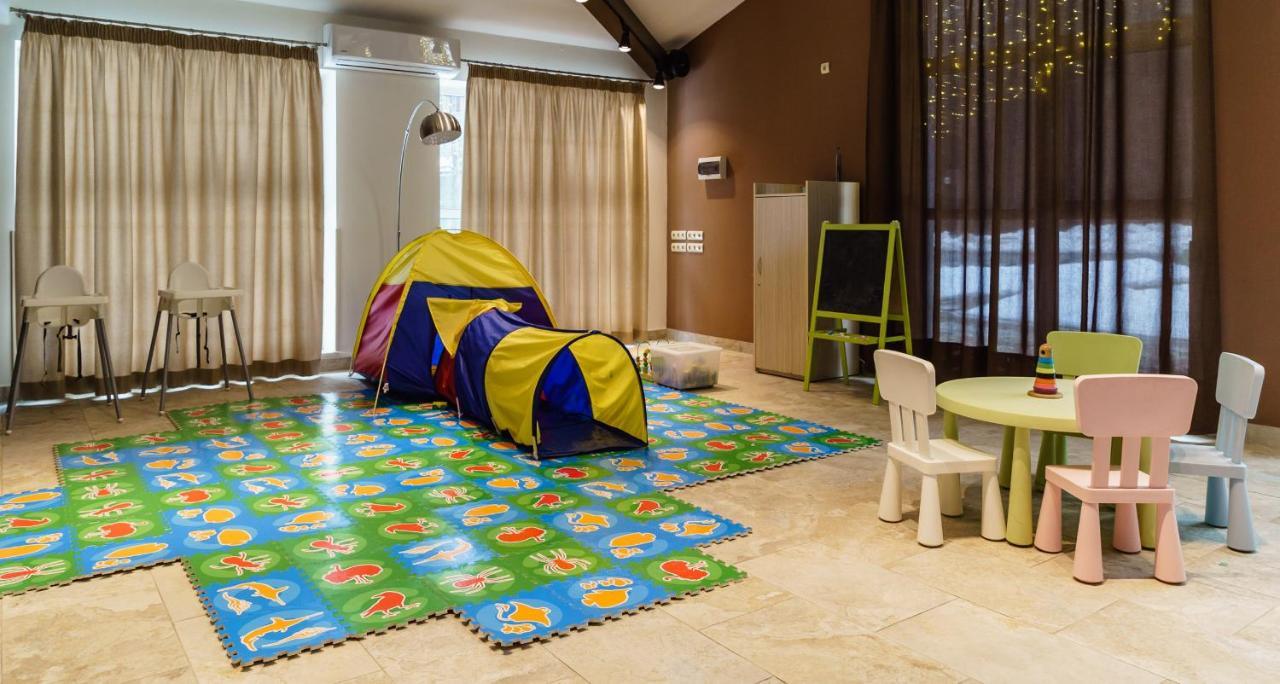 Isloch Park Hotel Rakaw Екстериор снимка