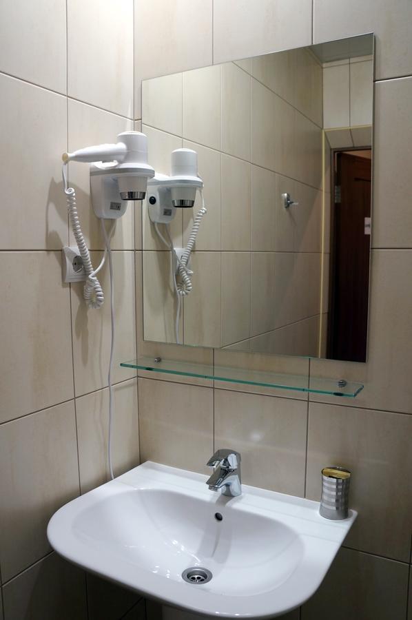 Isloch Park Hotel Rakaw Екстериор снимка