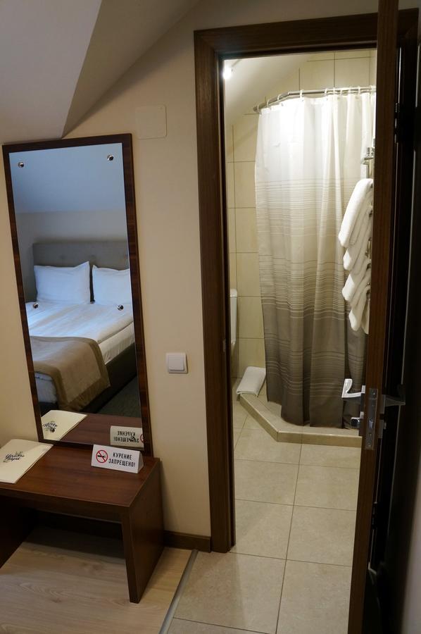 Isloch Park Hotel Rakaw Екстериор снимка